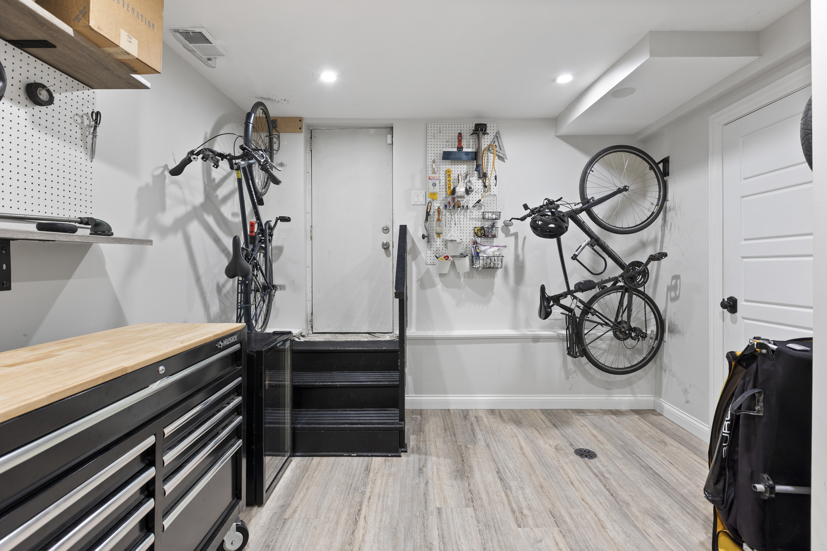 3438 N Paulina Street