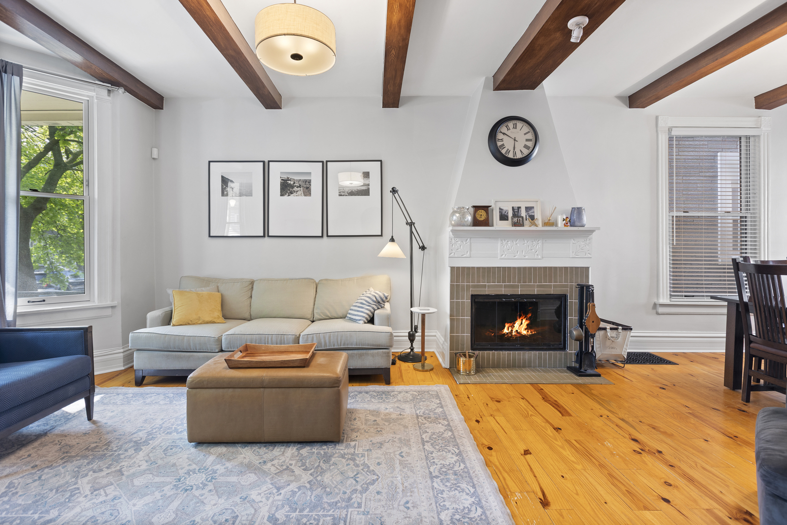 3438 N Paulina Street