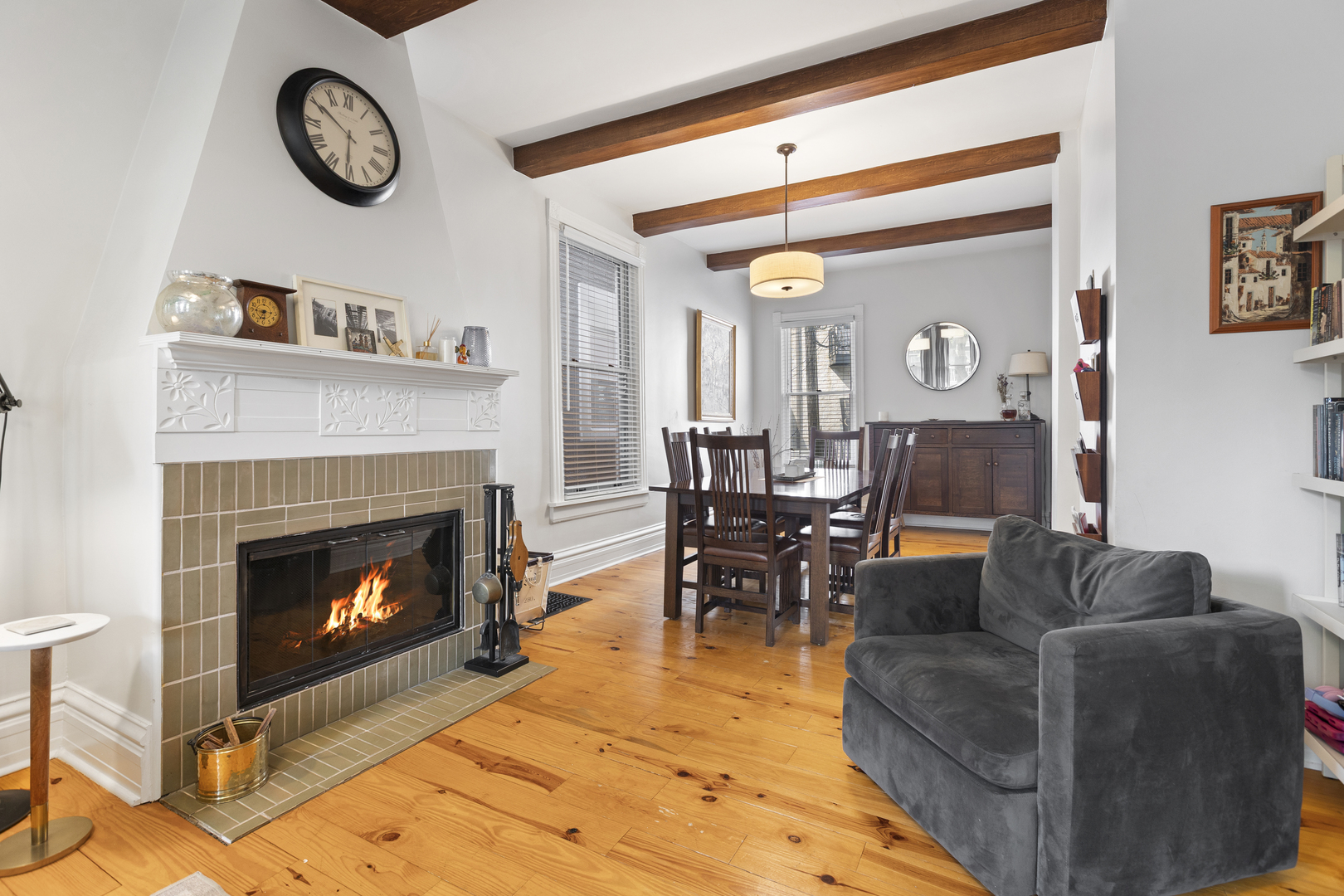 3438 N Paulina Street