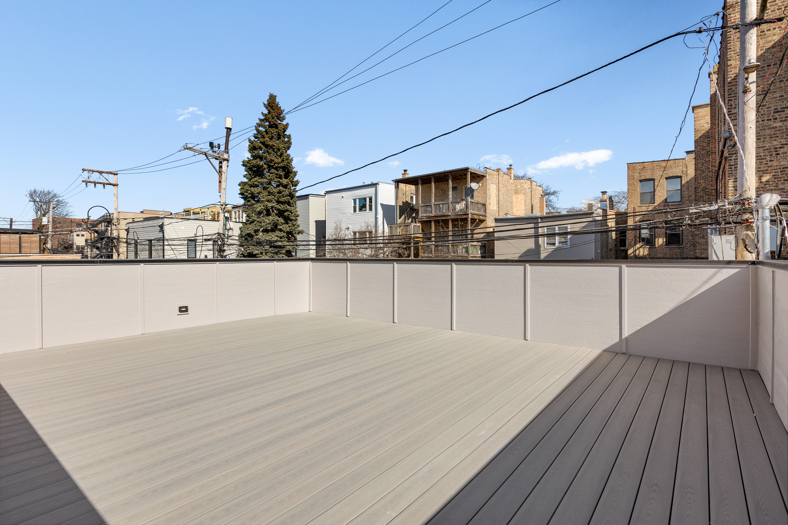 3711 N Magnolia Avenue