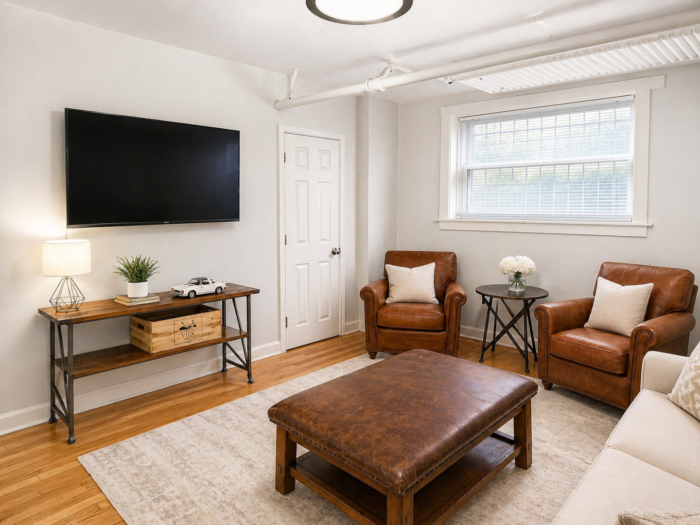 652 W Oakdale Avenue Unit: G