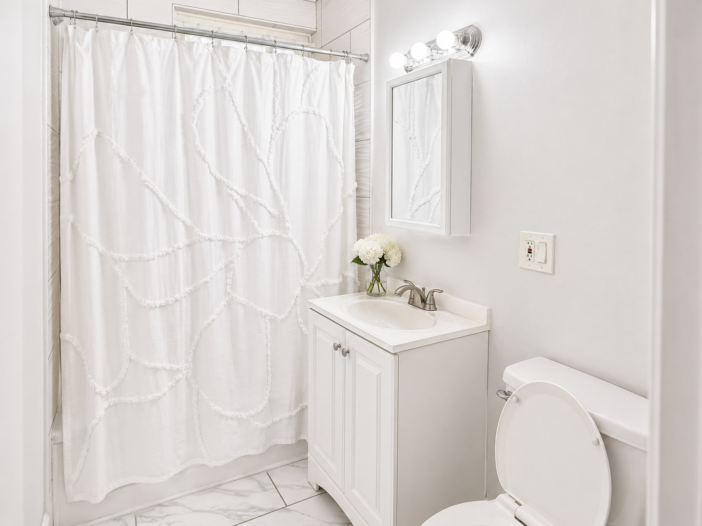 652 W Oakdale Avenue Unit: G