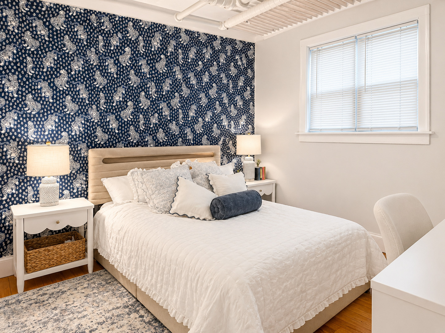 652 W Oakdale Avenue Unit: G