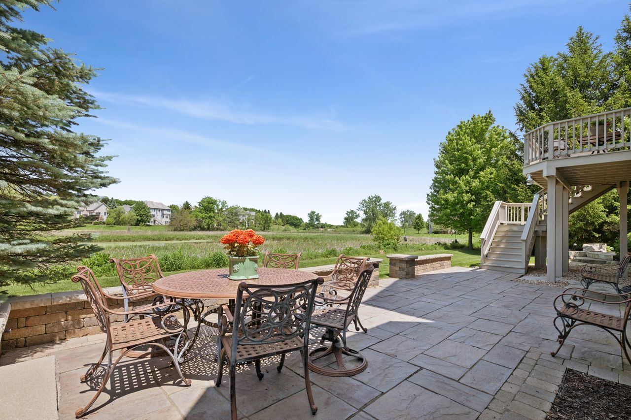 1029 Ridgeview Drive