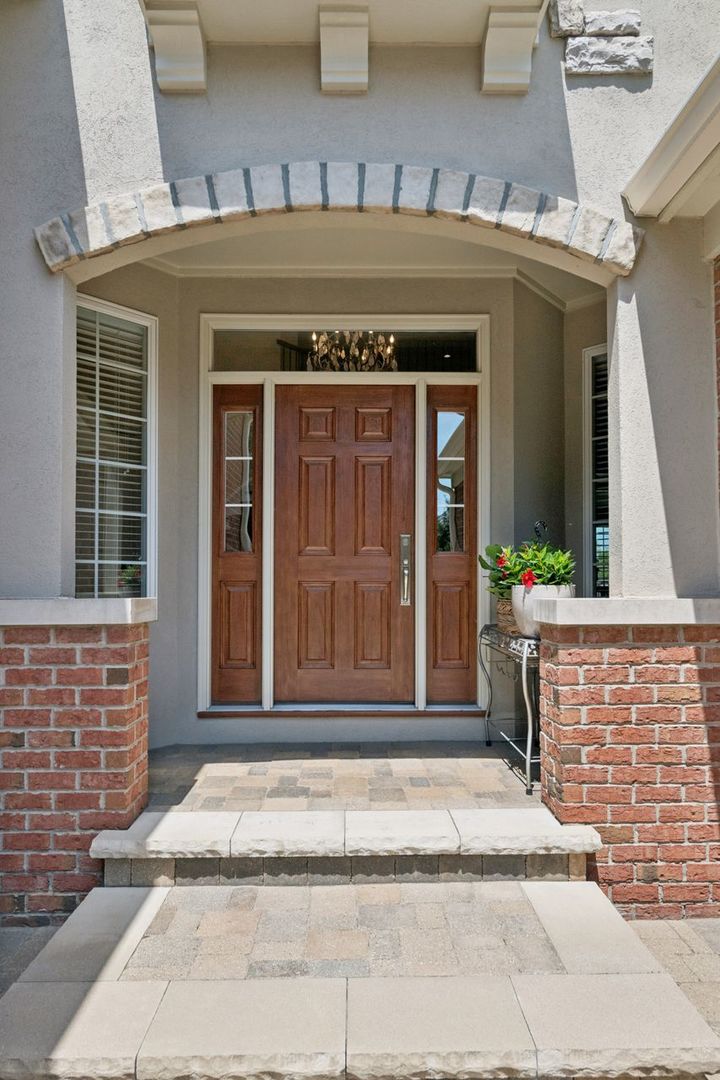 1029 Ridgeview Drive