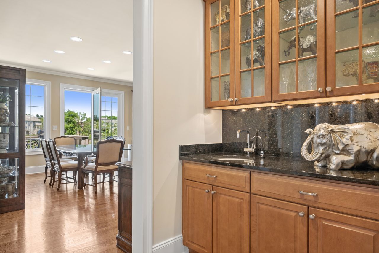 1029 Ridgeview Drive