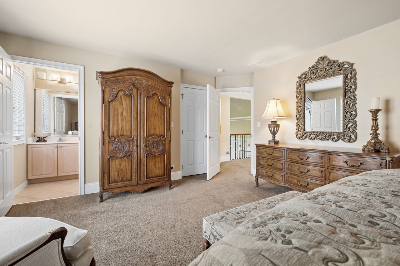 1029 Ridgeview Drive