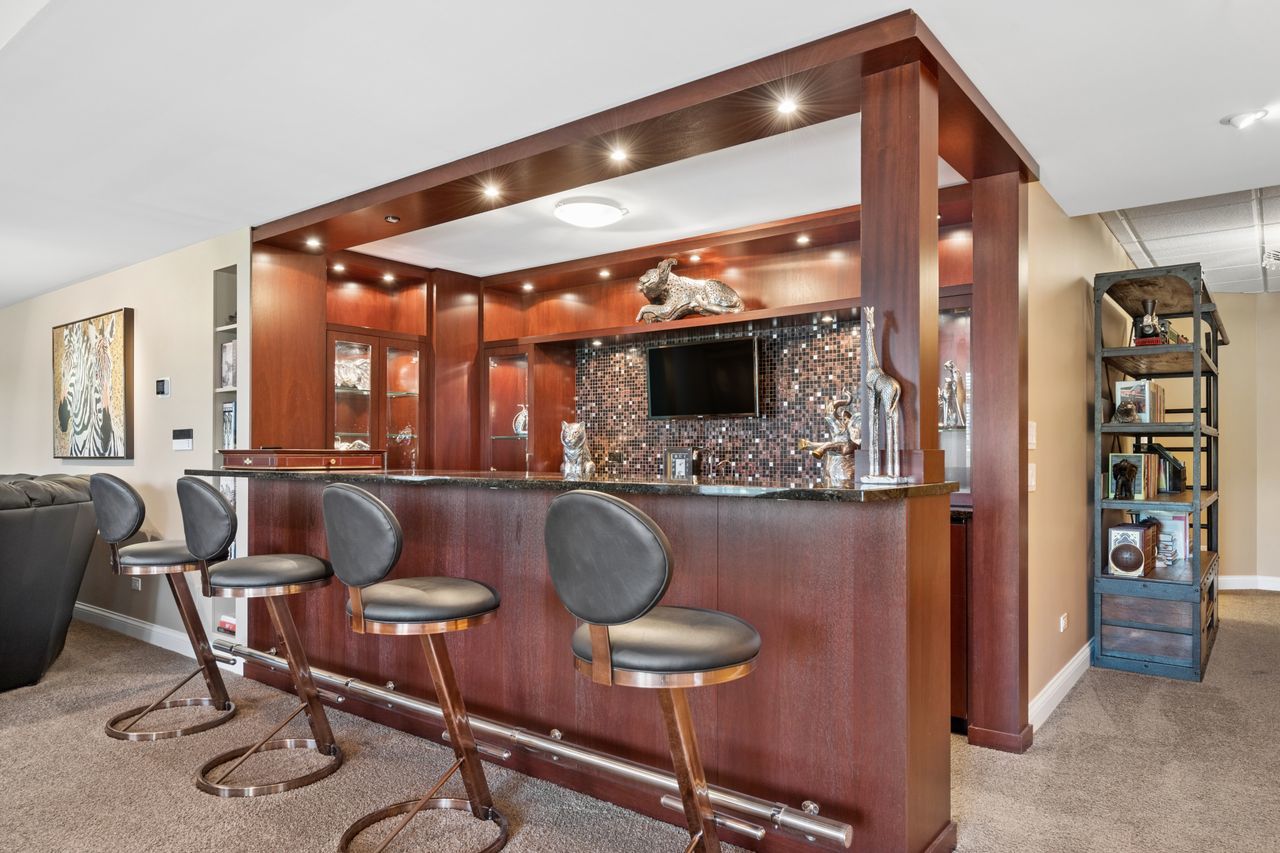 1029 Ridgeview Drive