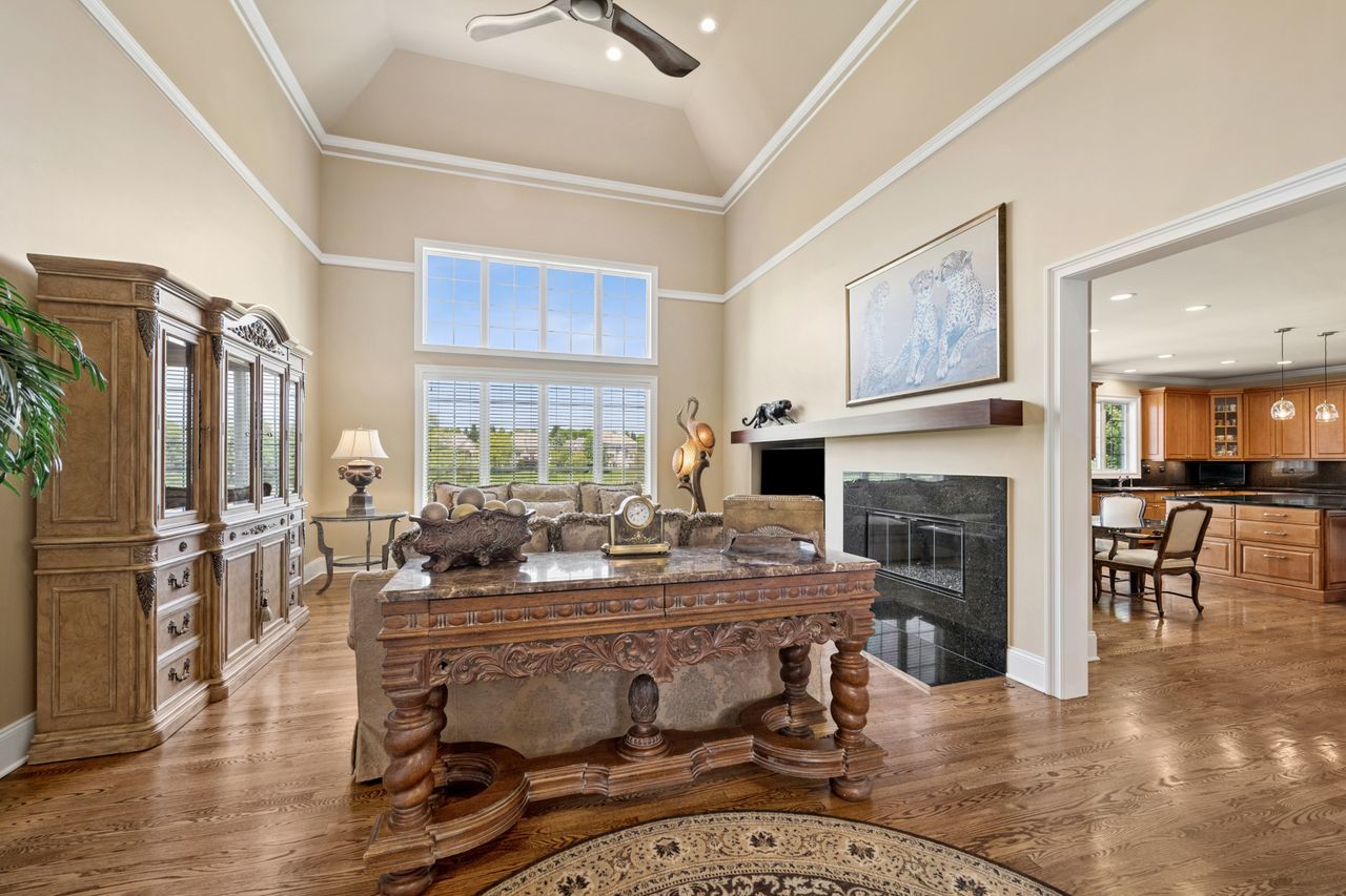 1029 Ridgeview Drive