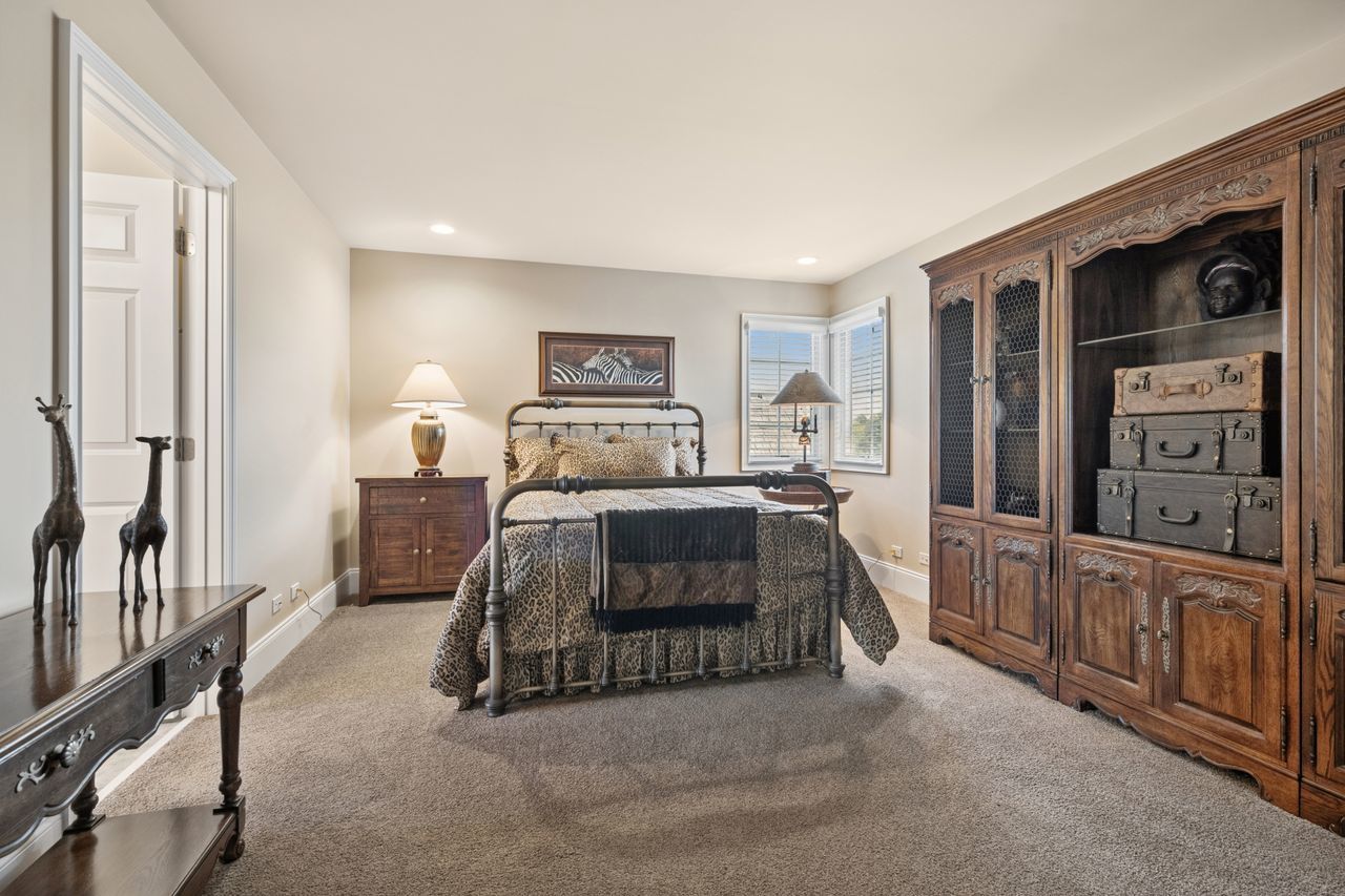 1029 Ridgeview Drive