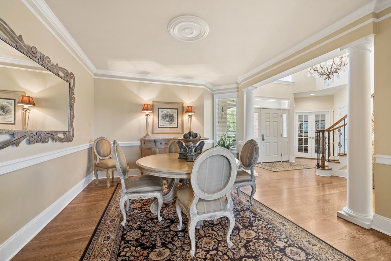 1029 Ridgeview Drive