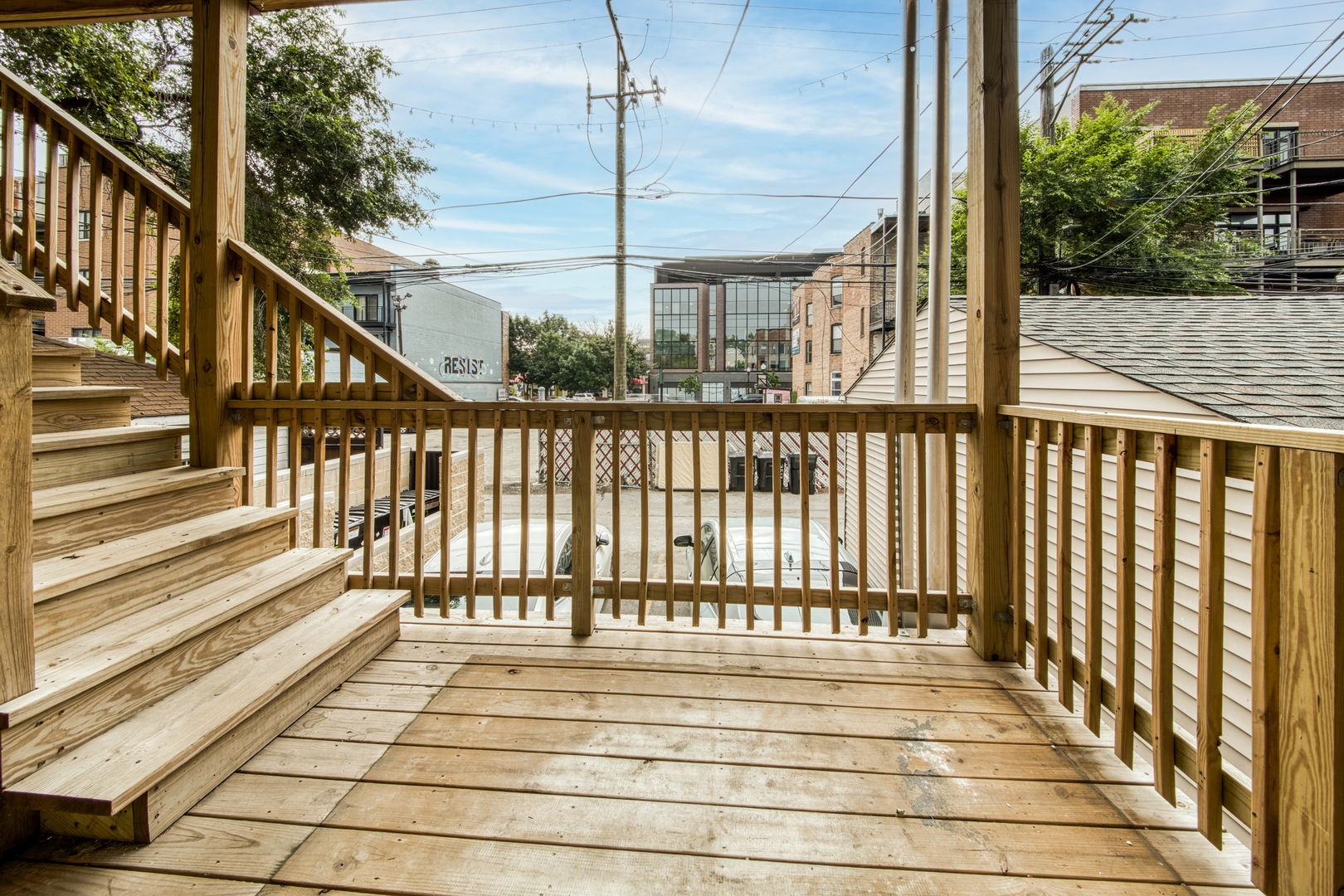 3517 N Reta Avenue Unit: 1R