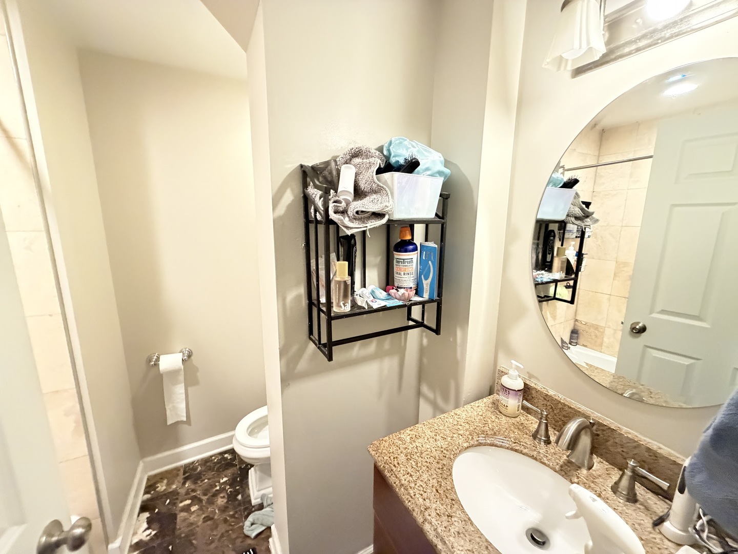 1330 W Roscoe Street Unit: 1
