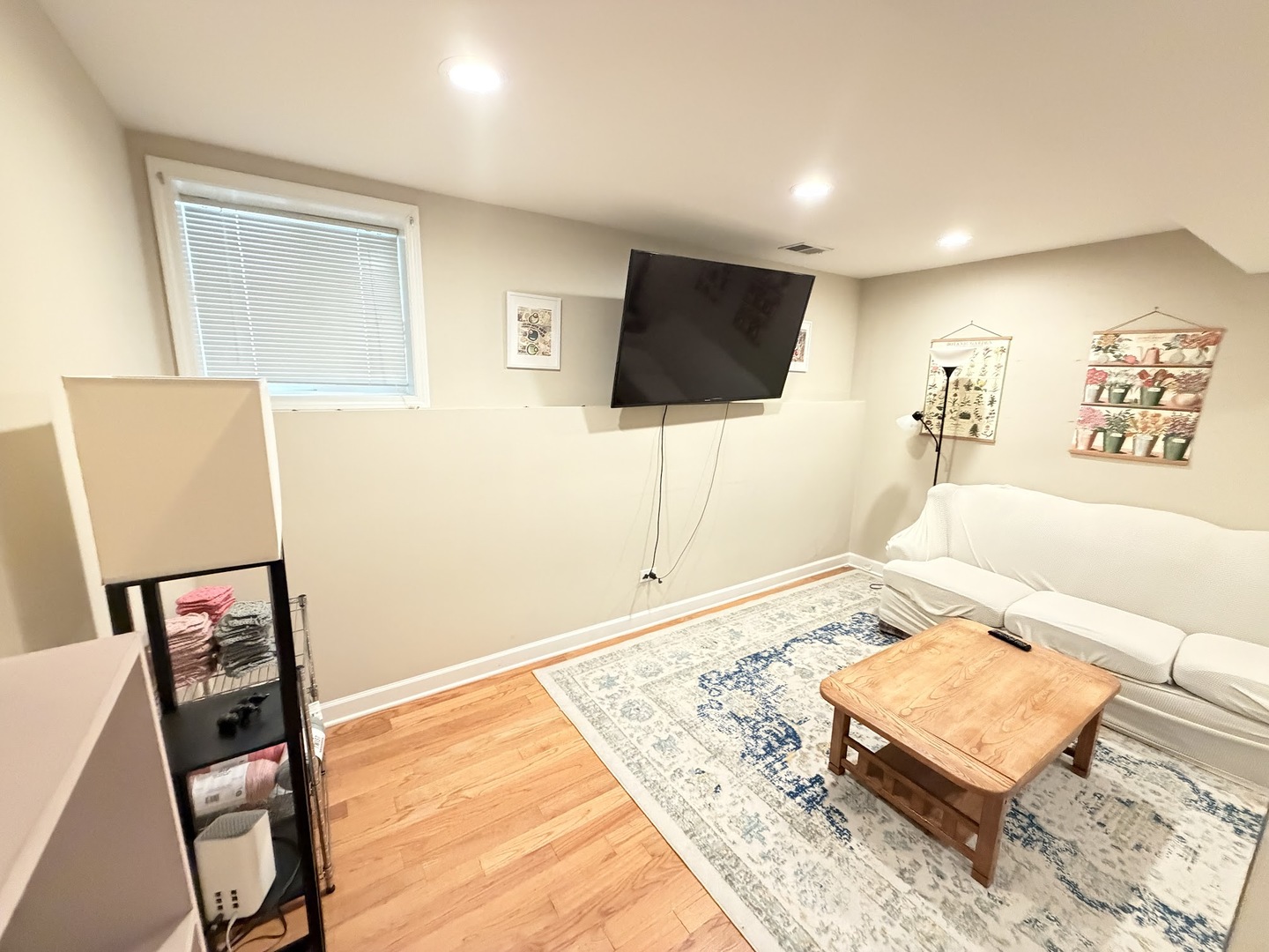 1330 W Roscoe Street Unit: 1