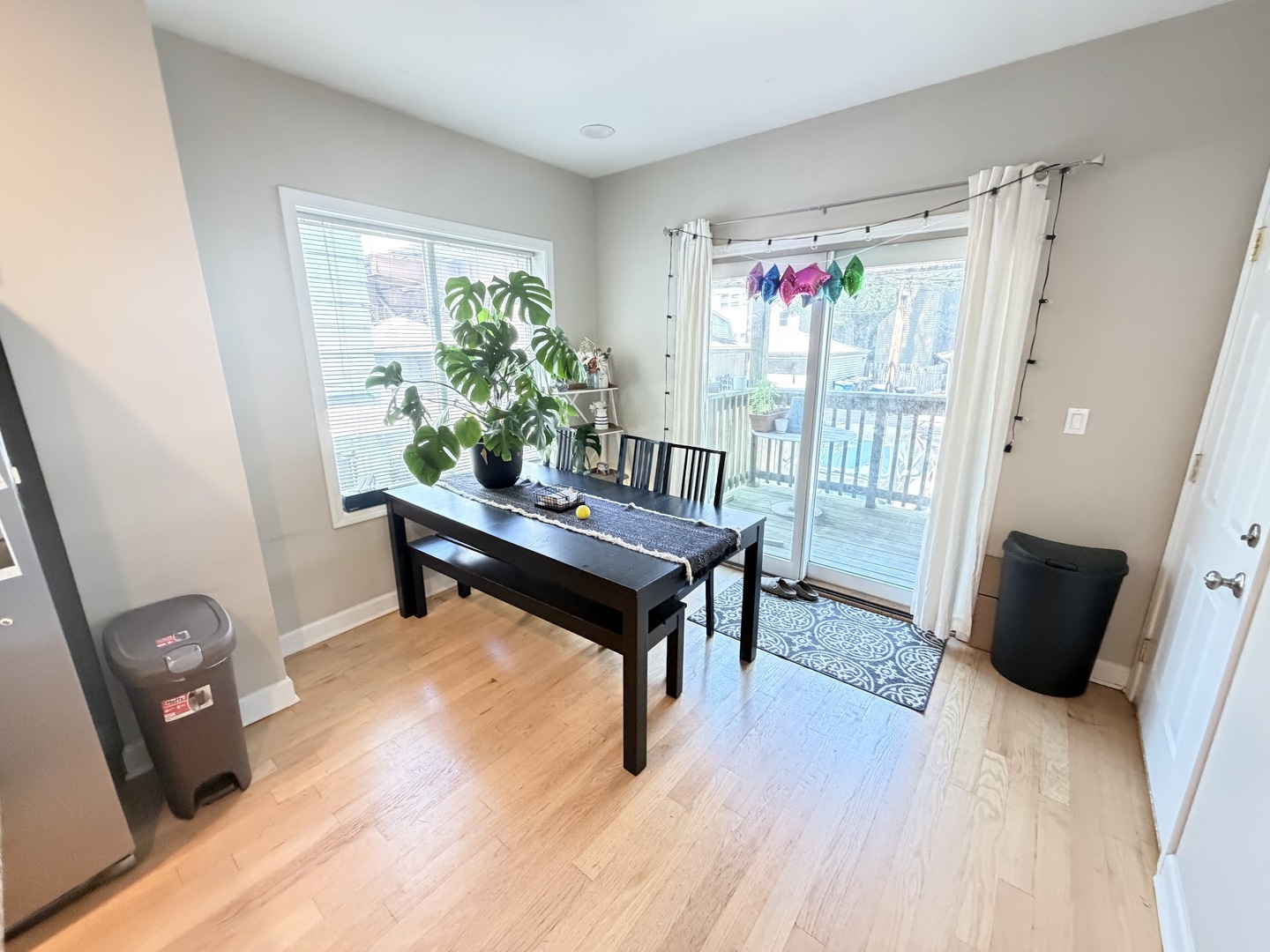 1330 W Roscoe Street Unit: 1