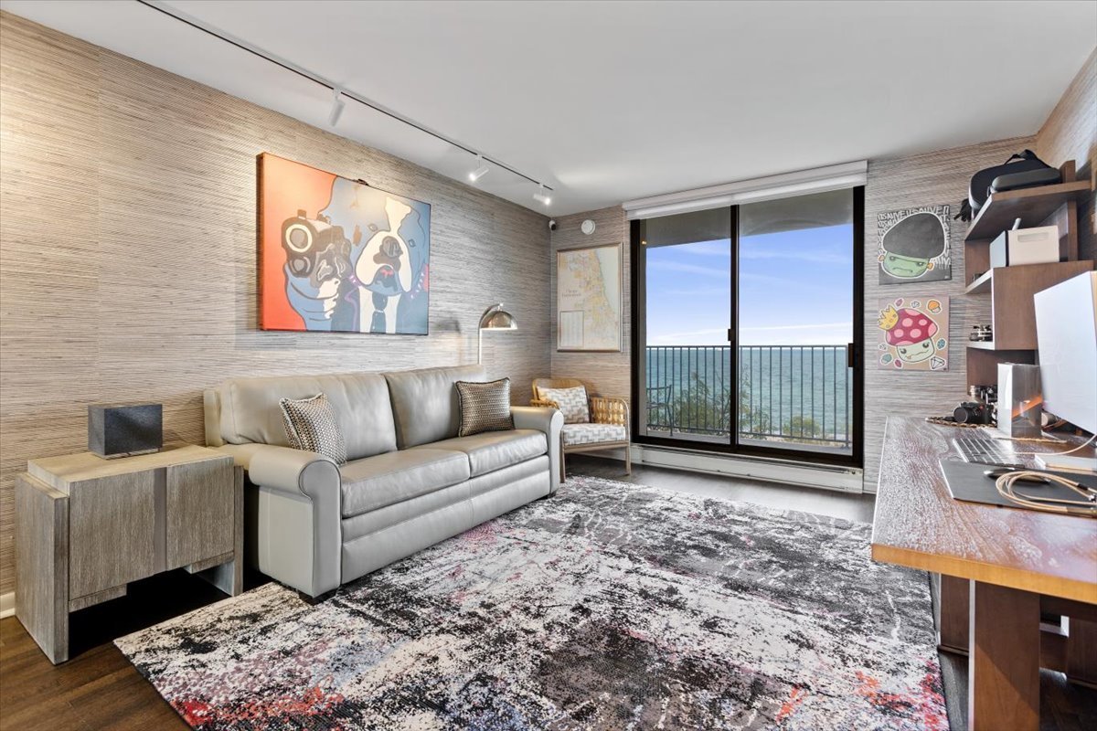 1212 N Lake Shore Drive Unit: 6BN