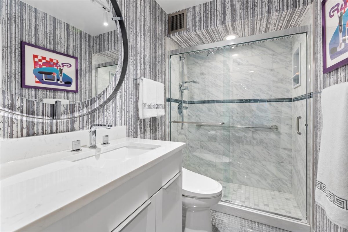 1212 N Lake Shore Drive Unit: 6BN