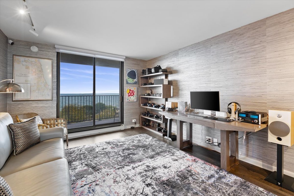 1212 N Lake Shore Drive Unit: 6BN