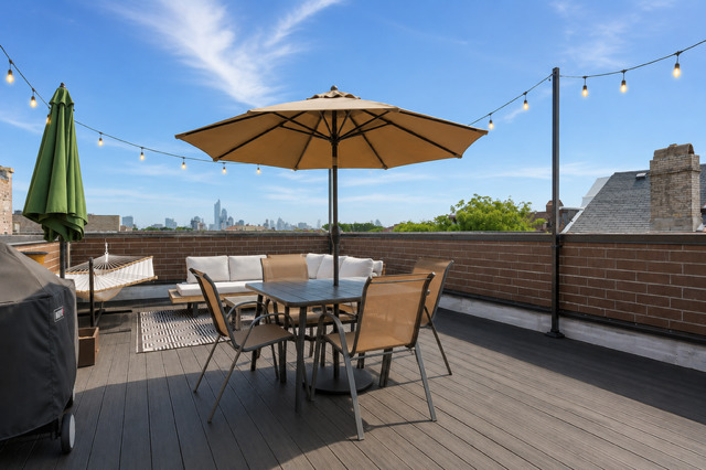 1810 S Racine Avenue Unit: 3