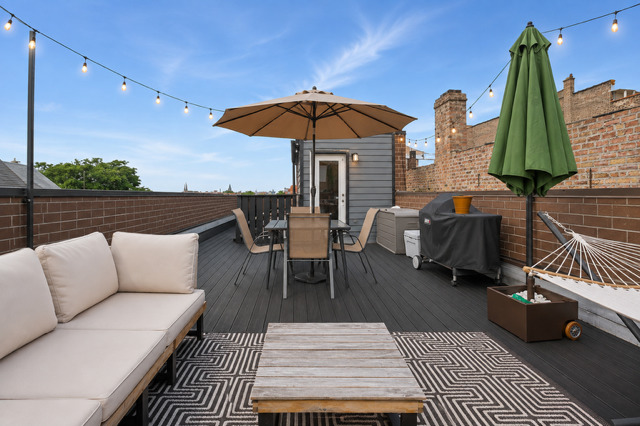 1810 S Racine Avenue Unit: 3