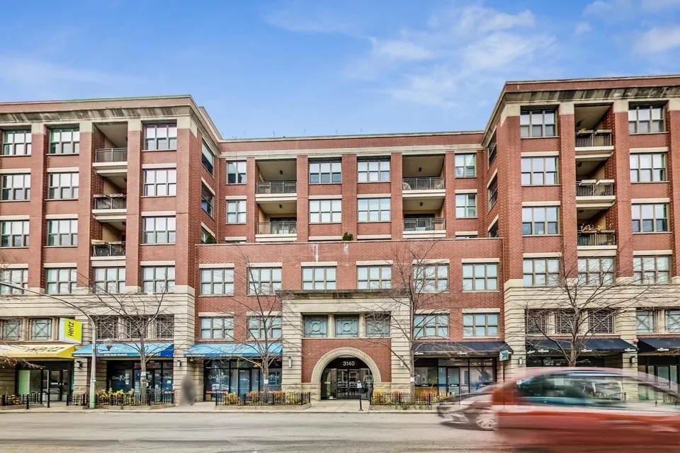 3140 N Sheffield Avenue Unit: 709