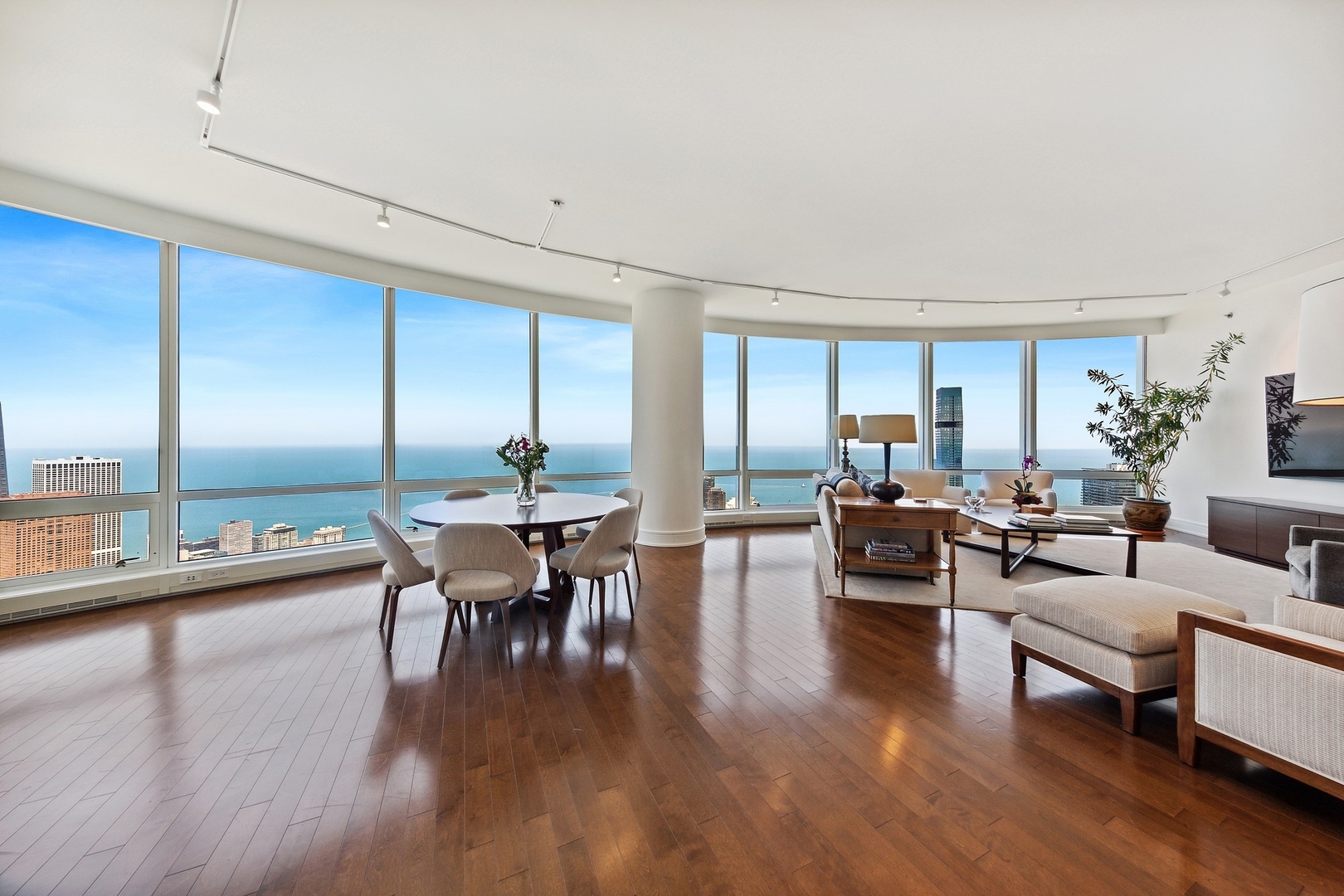 401 N Wabash Avenue Unit: 73A