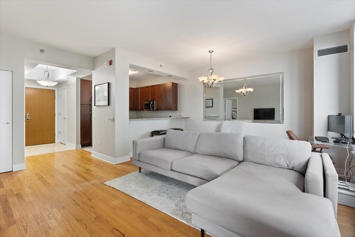 600 N Lake Shore Drive Unit: 1110