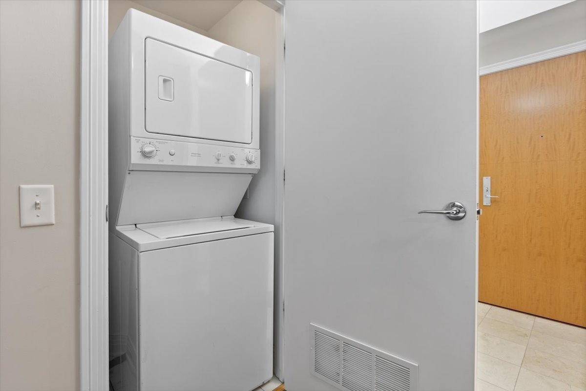 600 N Lake Shore Drive Unit: 1110