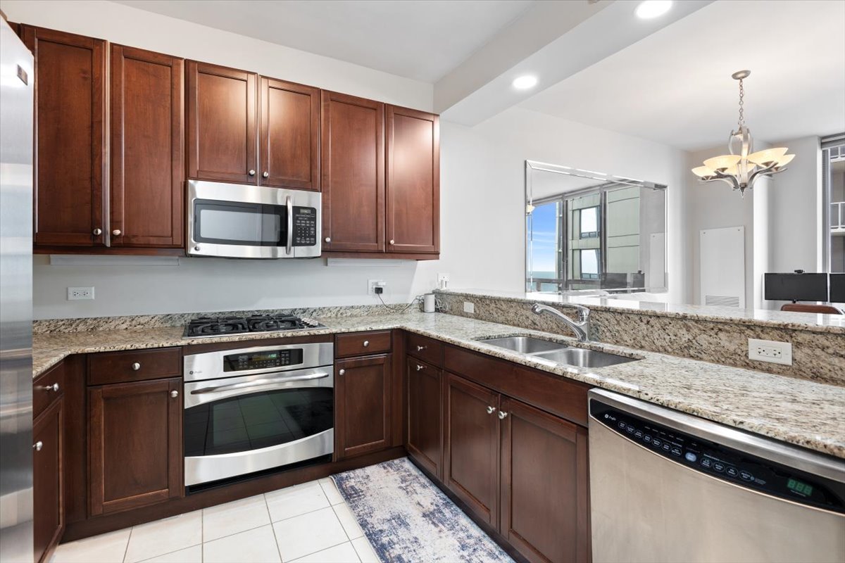 600 N Lake Shore Drive Unit: 1110