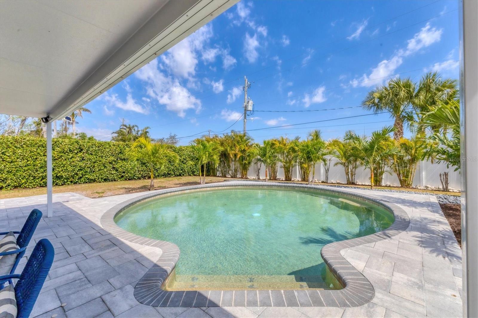 7337 STARFISH DR