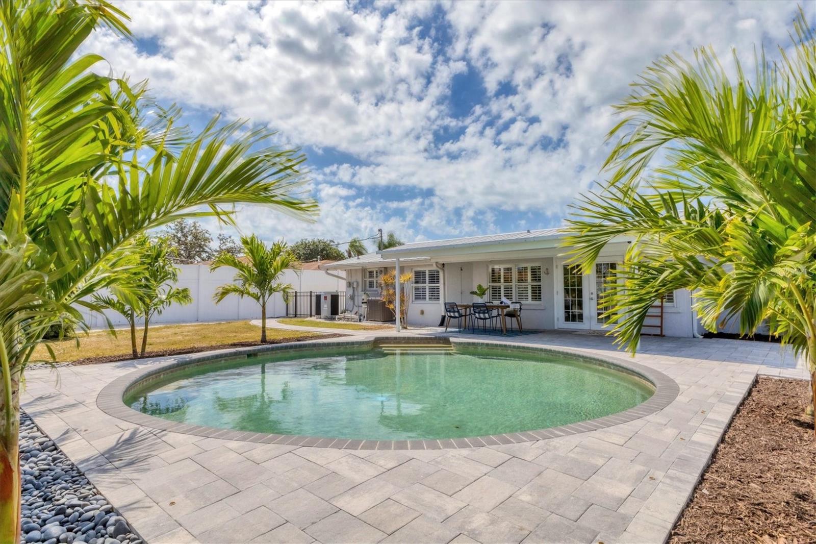 7337 STARFISH DR
