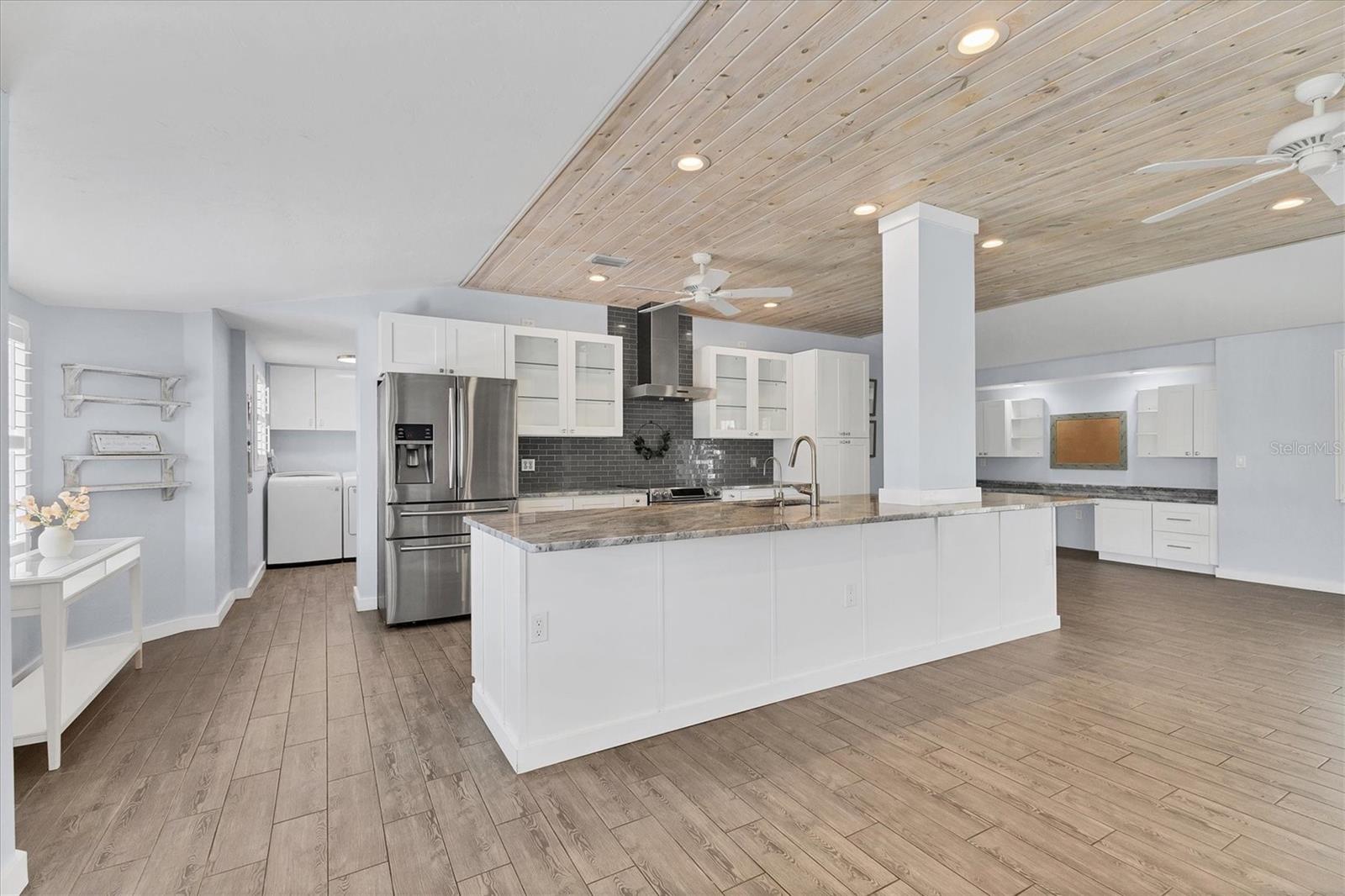 7337 STARFISH DR
