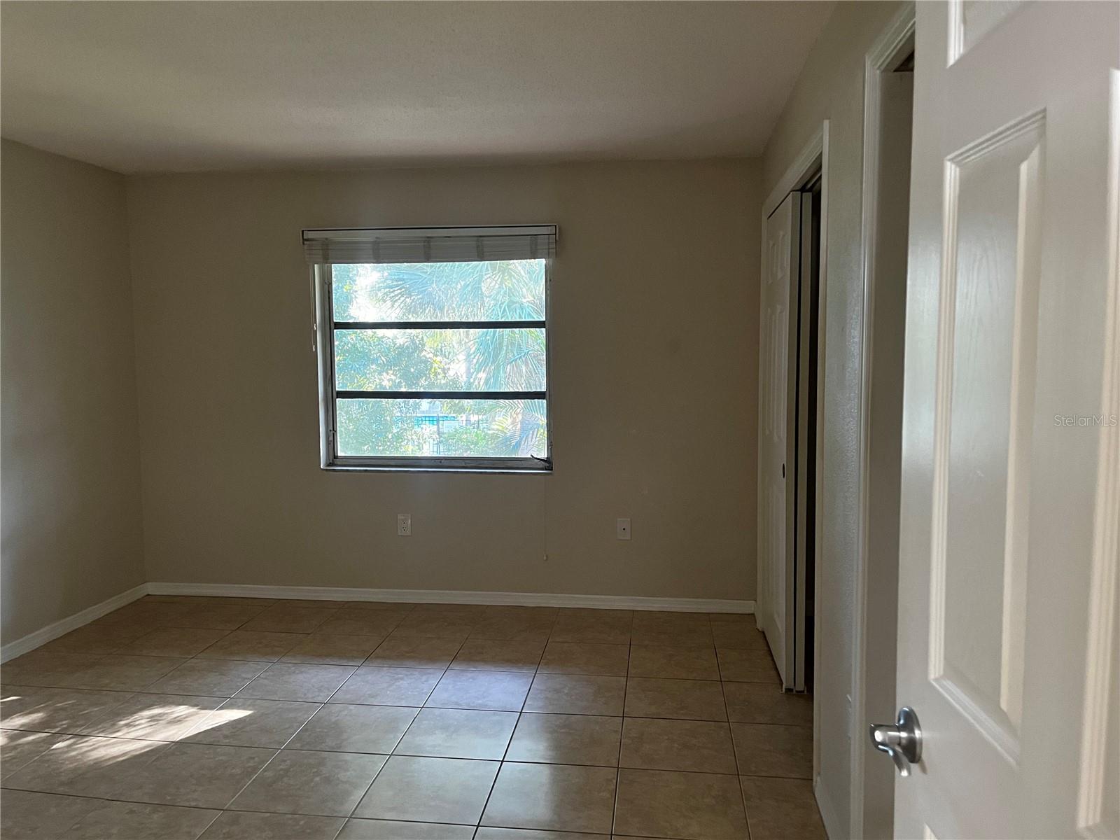 900 LA COSTA CIR #4