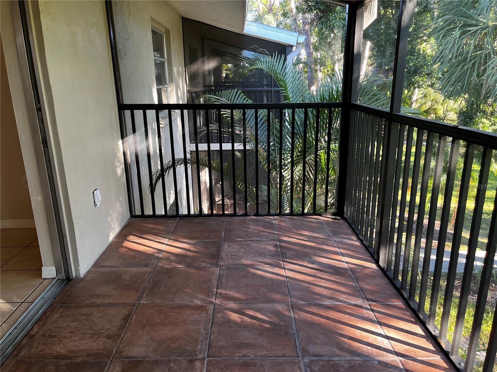 900 LA COSTA CIR #4