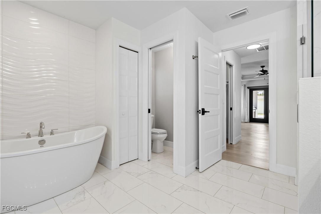 2415 W Price BLVD
