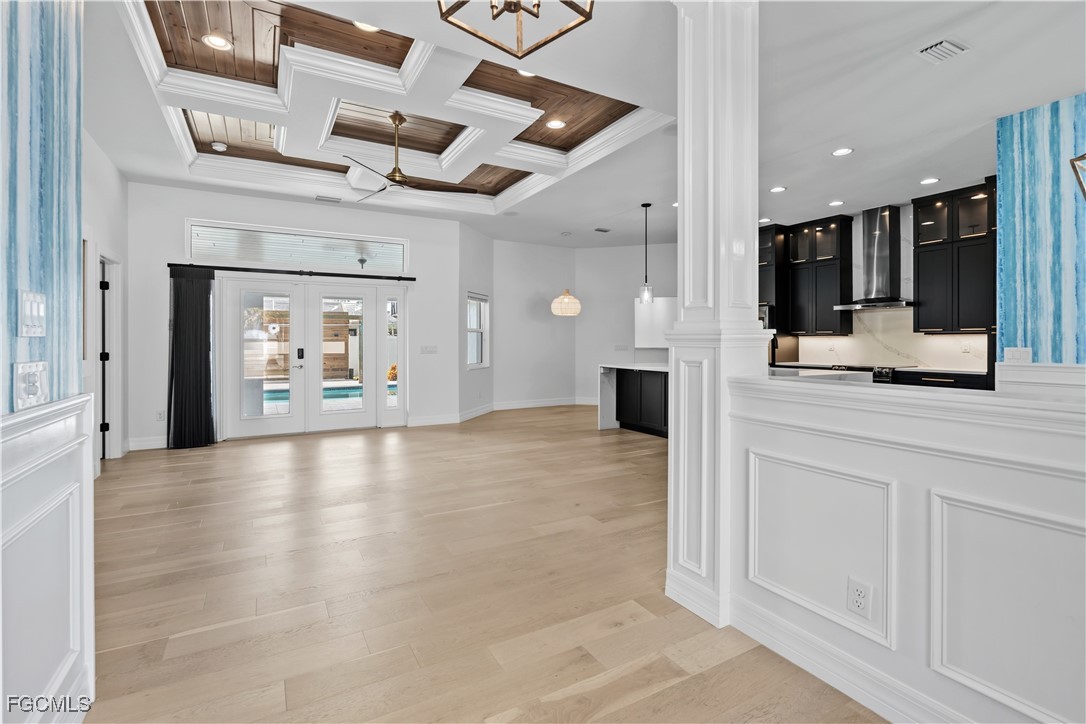 2415 W Price BLVD