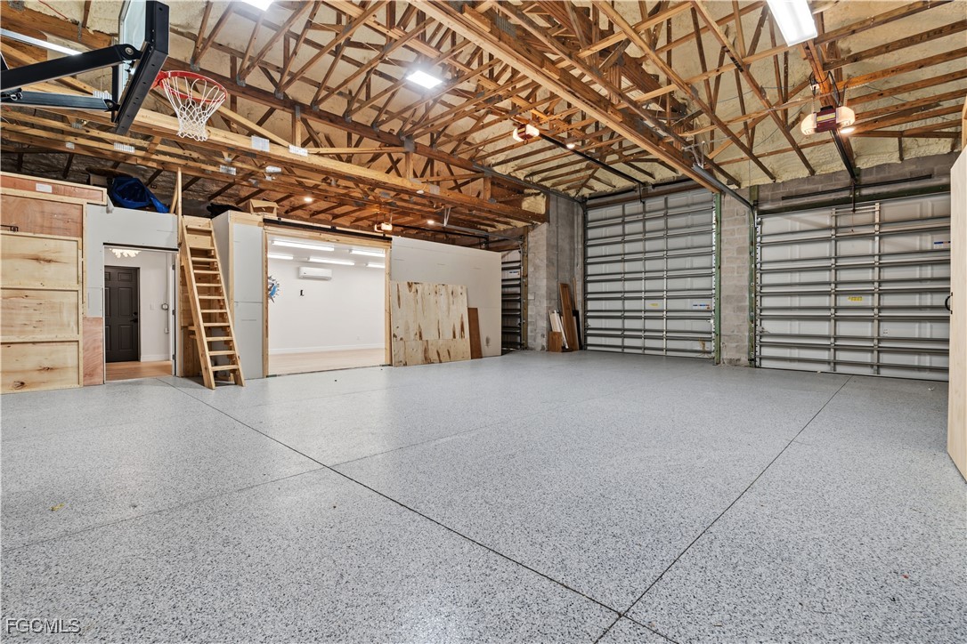 2415 W Price BLVD