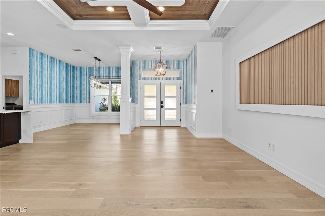 2415 W Price BLVD