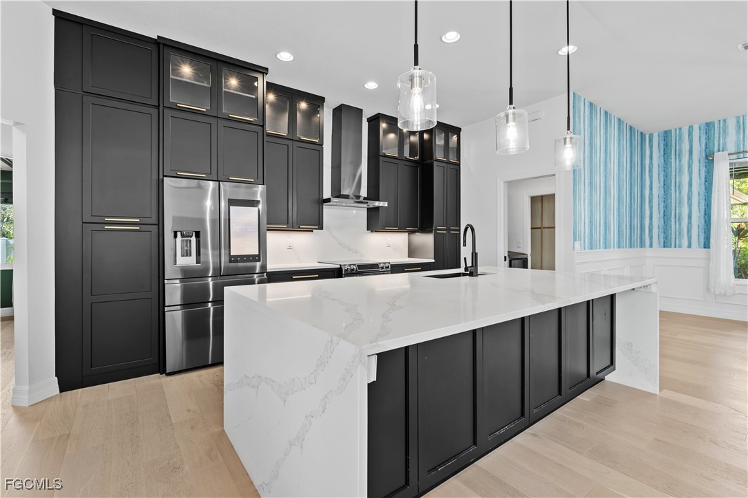 2415 W Price BLVD