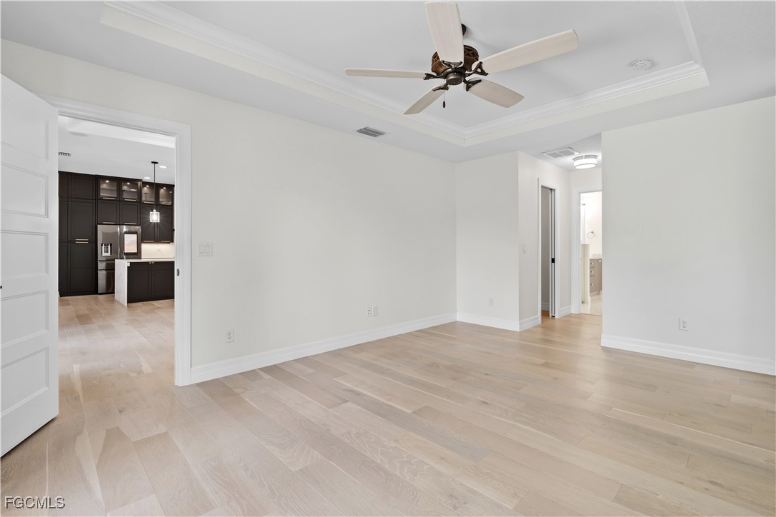 2415 W Price BLVD