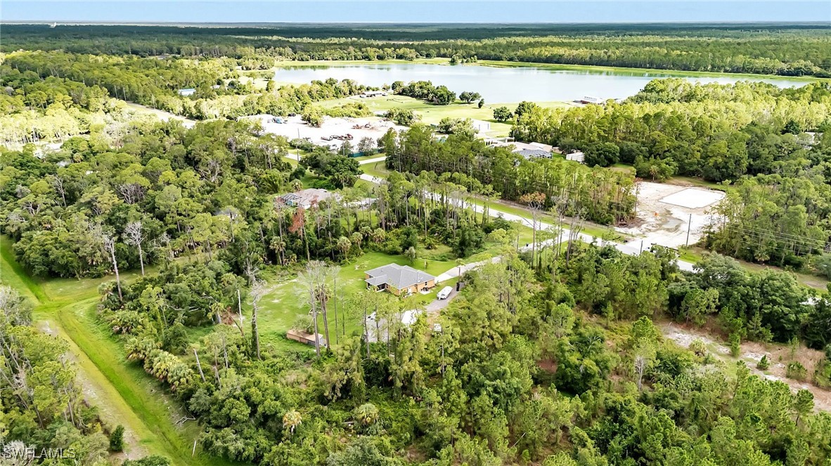 2149 Tropicaire BLVD