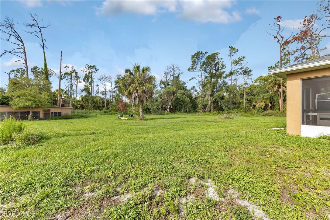 2149 Tropicaire BLVD