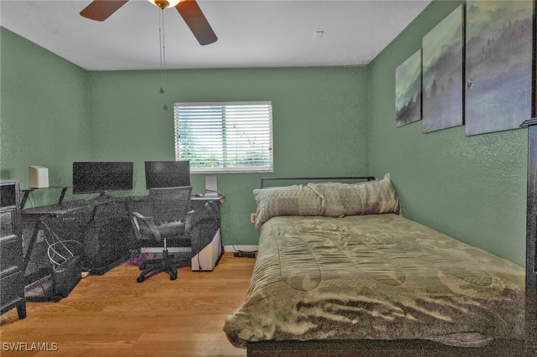1709 NE 4th AVE