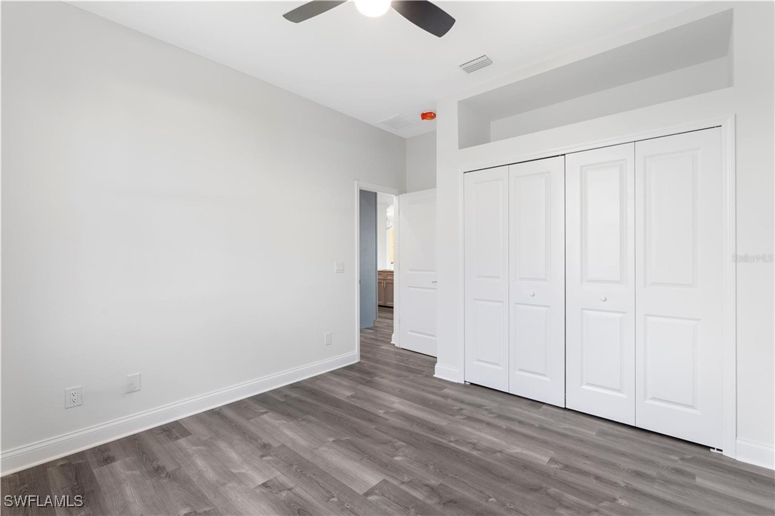 16077 Coruna CT