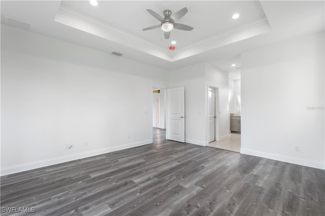 16077 Coruna CT