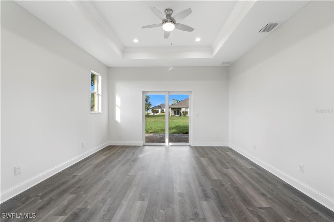 16077 Coruna CT