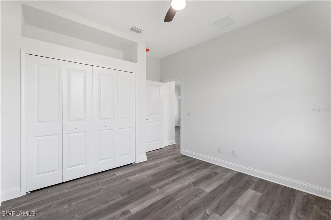 16077 Coruna CT