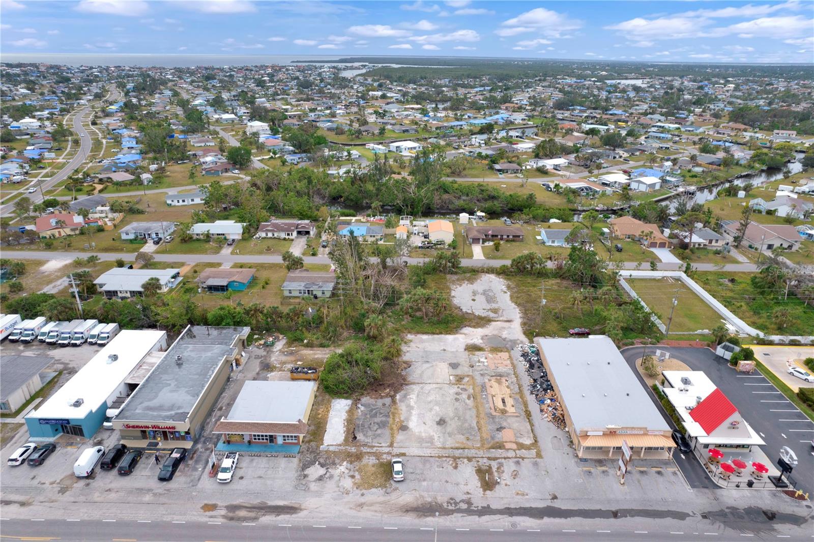 3325 TAMIAMI TRL