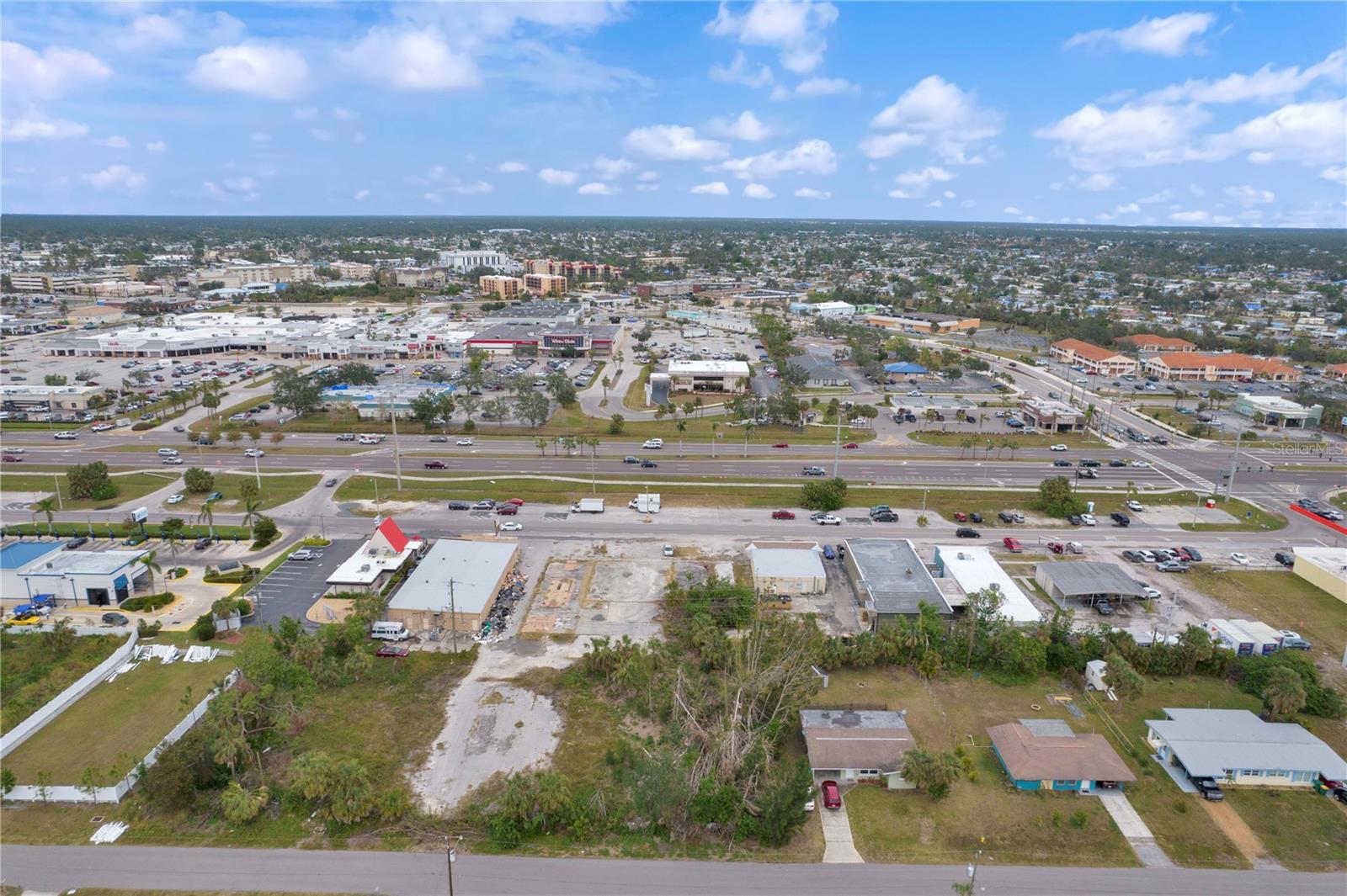 3325 TAMIAMI TRL