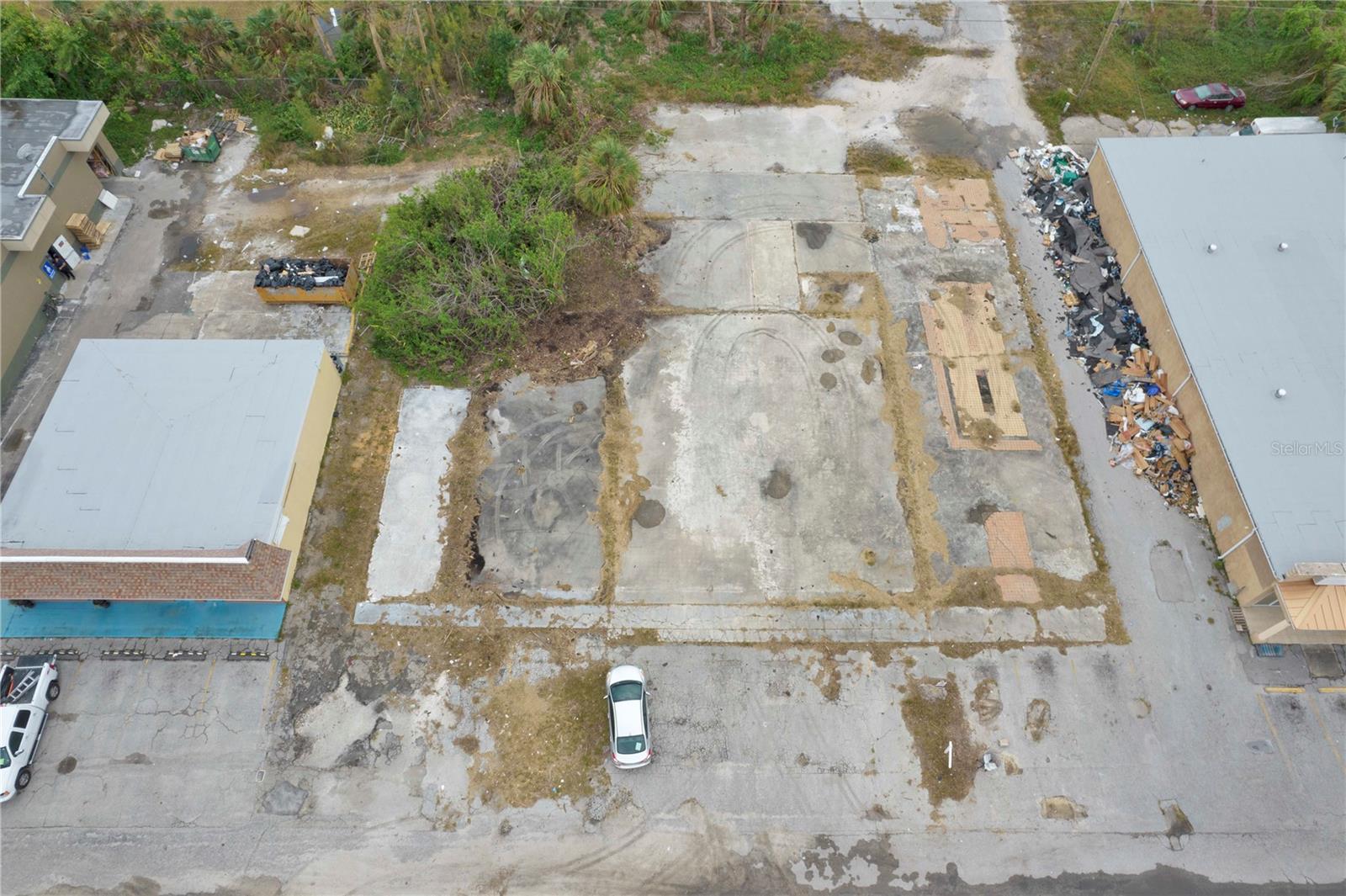 3325 TAMIAMI TRL